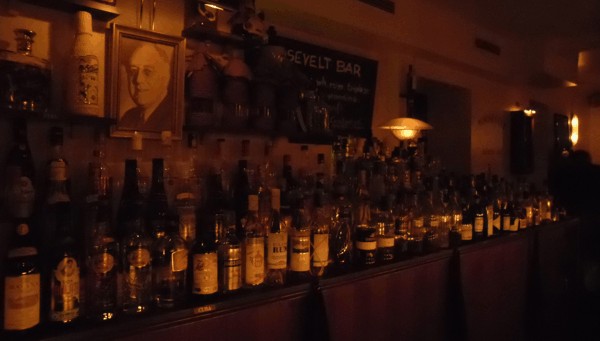 Roosevelt Bar